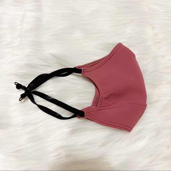 Lululemon • Earloop Face Mask *Briar Rose* - Picture 2 of 5